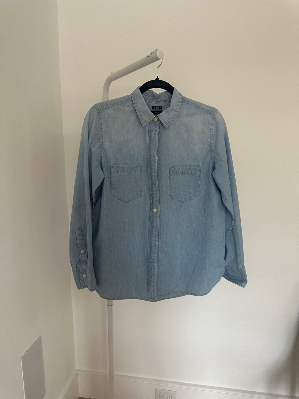 J. Crew Chambray Button-Down Shirt Classic Fit Light Wash Blue Denim